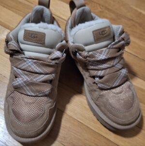 UGG Women Tan Sneakers with White Accents